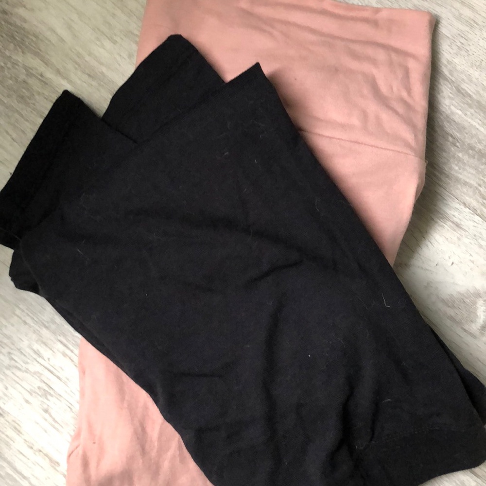 Pink and black forever 21 leggings.